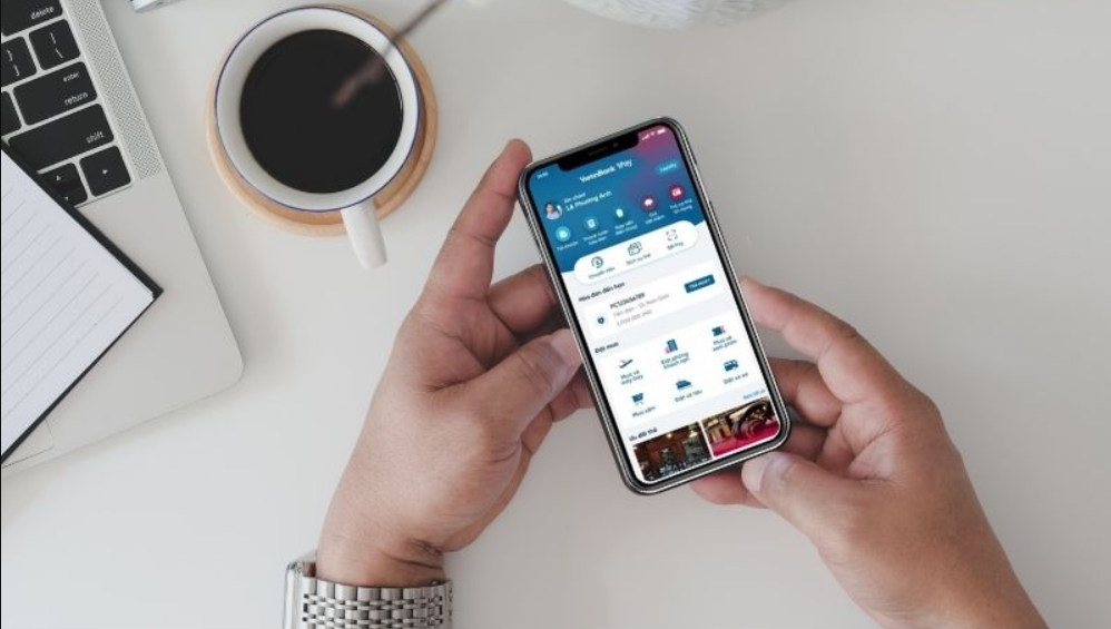 Người chơi chuyển tiền đến thông tin tài khoản mà nhà cái cung cấp 